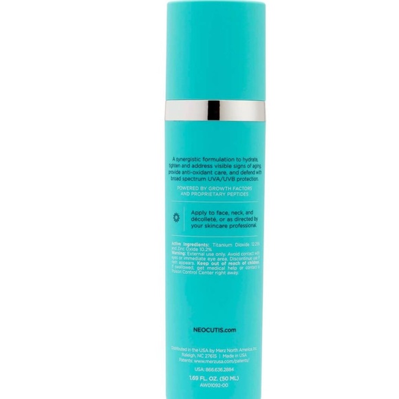 Neocutis Anti-Aging Set. Includes Journee FIRM, Hyalis+ and Lumiere FIRM - Picture 10 of 15